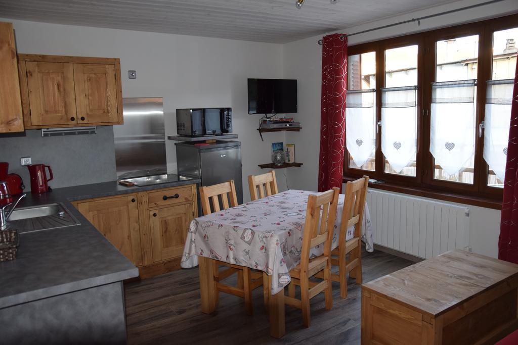 Gite Chevenes Ferienhaus *